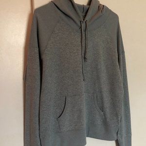 4/$30 🌈 Lightweight pullover hoodie!